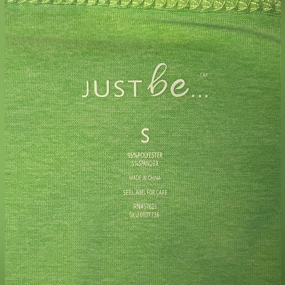Just be… Women’s V-neck T-shirt - Picture 3 of 3